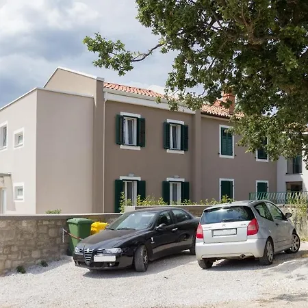 Villa Vila Elena *